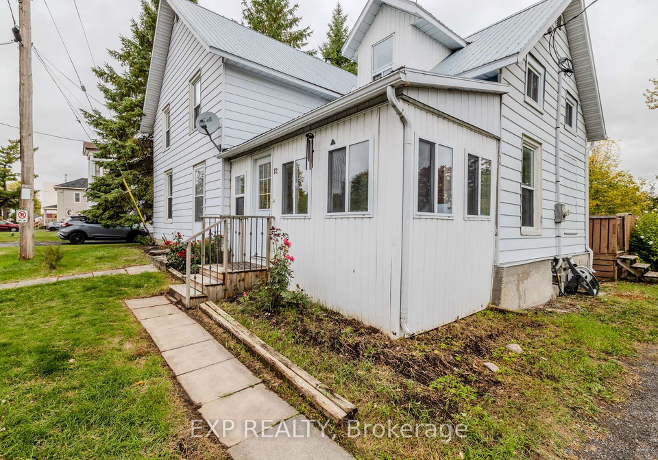 12-ash-street-south-stormont-ontario-x12457417