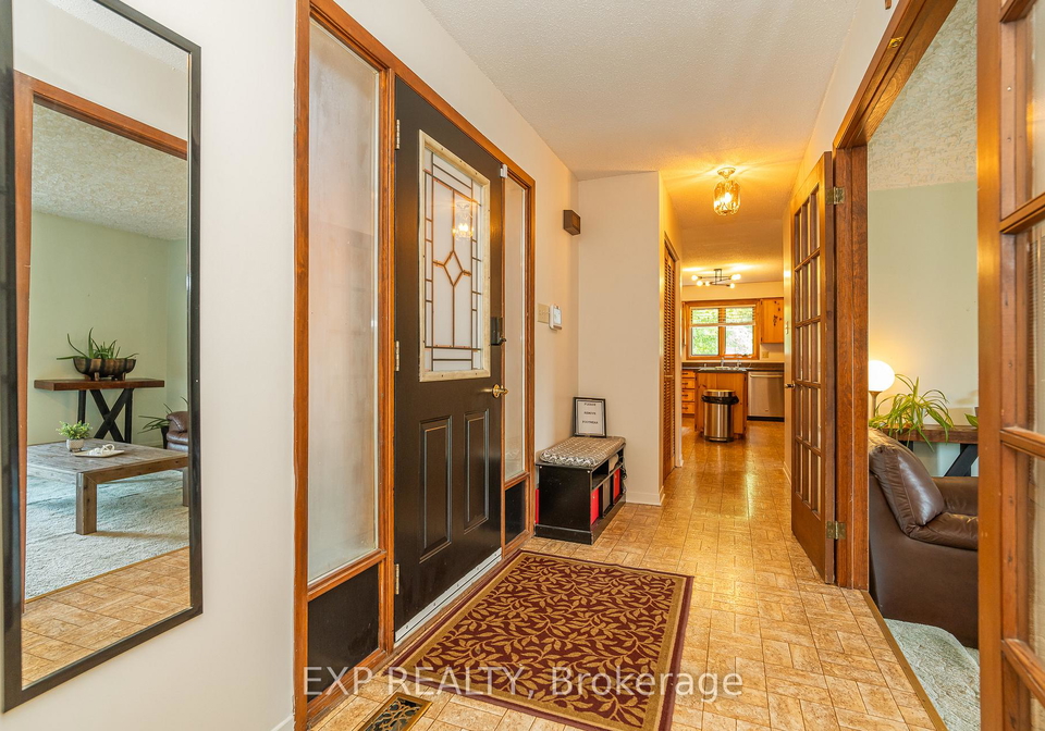 1437-usborne-street-mcnabbraeside-ontario-x12457636