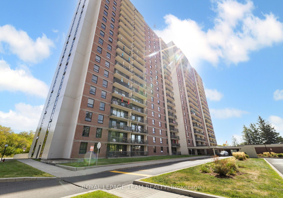 665-bathgate-drive-overbrook-castleheights-and-area-ottawa-ontario-x12458094