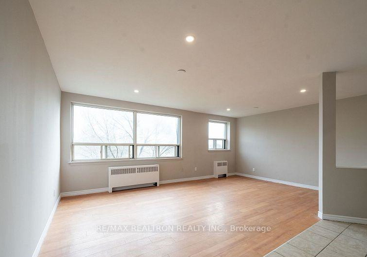 468-ottawa-street-hamilton-ontario-x12458375