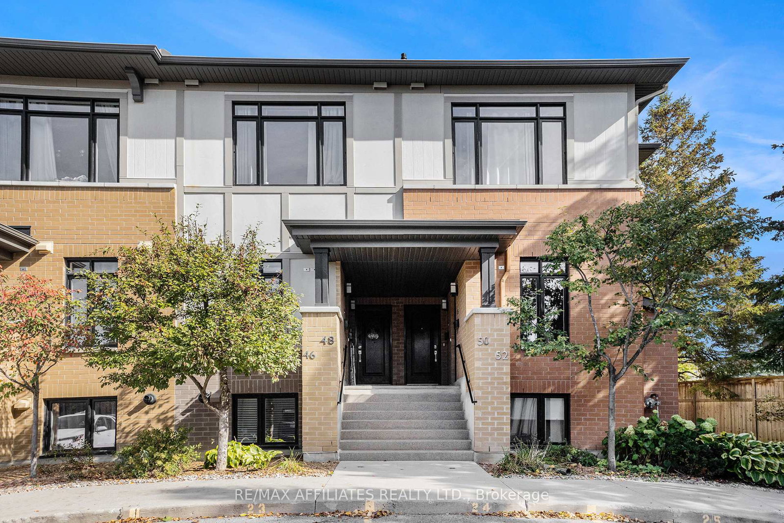 52-bergeron-private-ottawa-ontario-x12458456