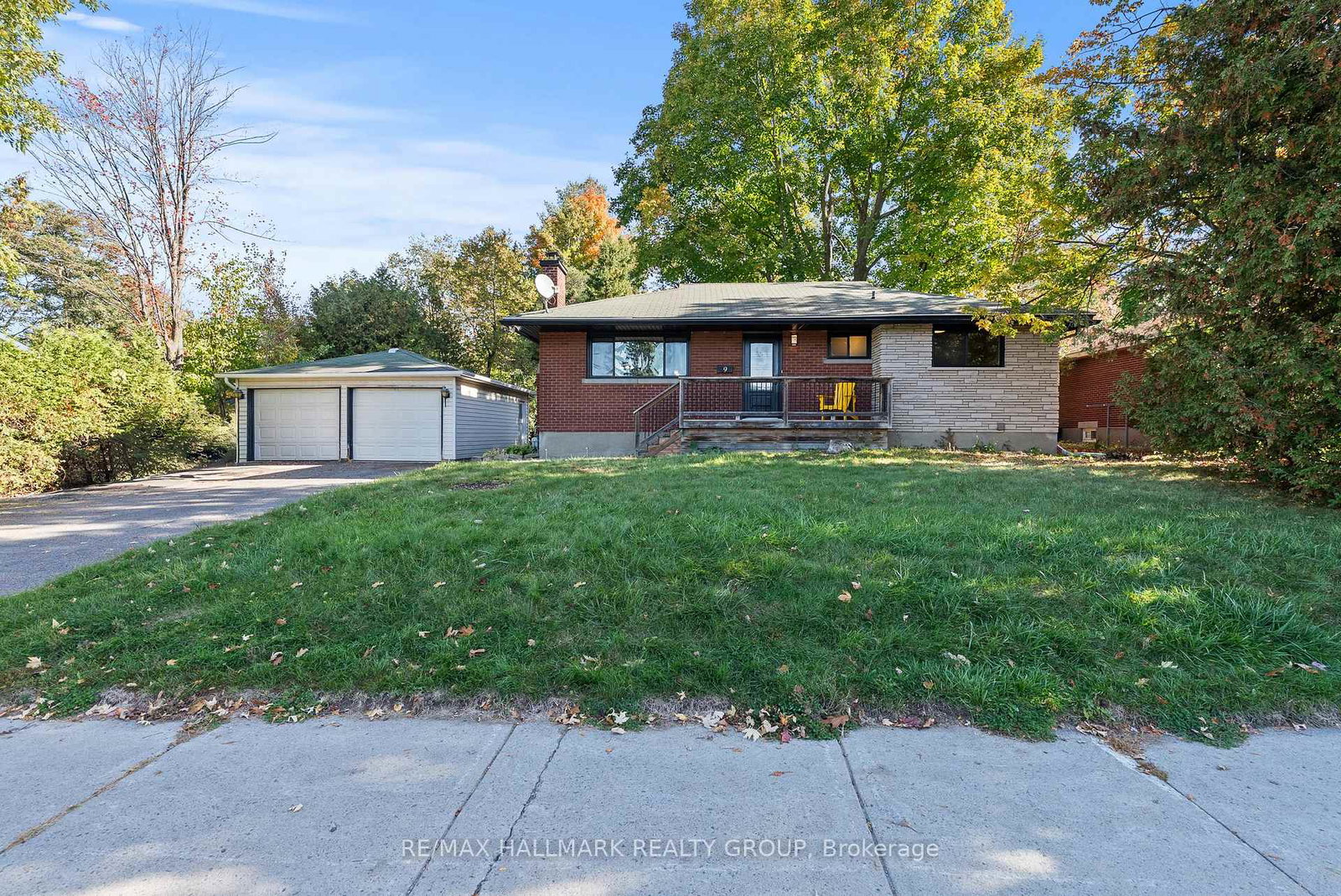 9-newhaven-street-ottawa-ontario-x12458580