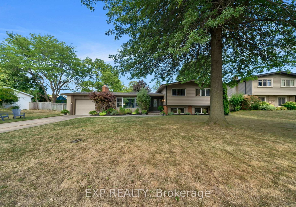 7-redwood-drive-grimsby-ontario-x12458597