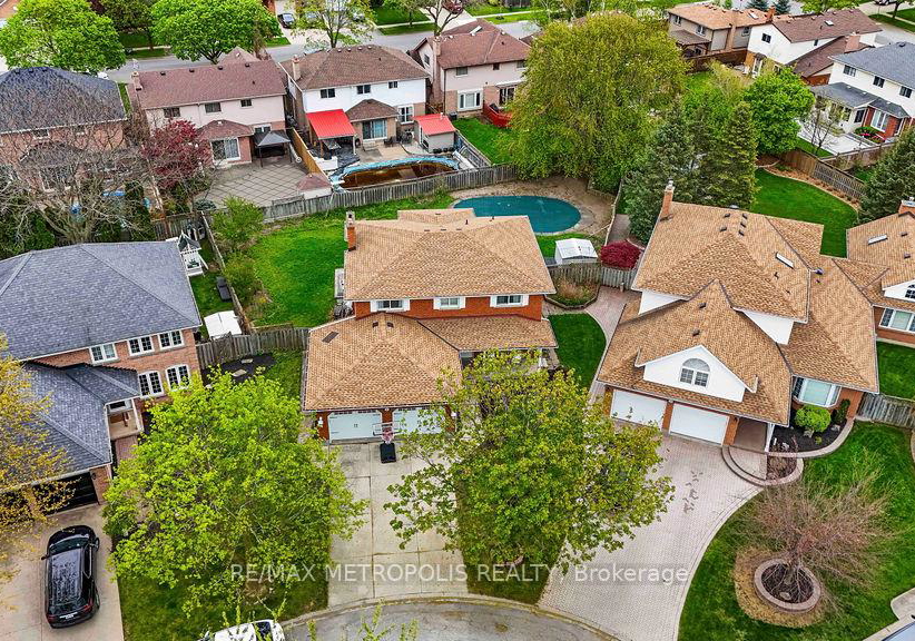 21-walters-court-st-catharines-ontario-x12458613