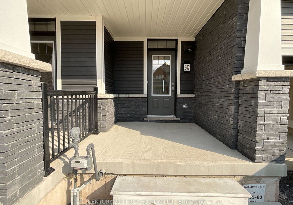 242-port-crescent-welland-ontario-x12458803