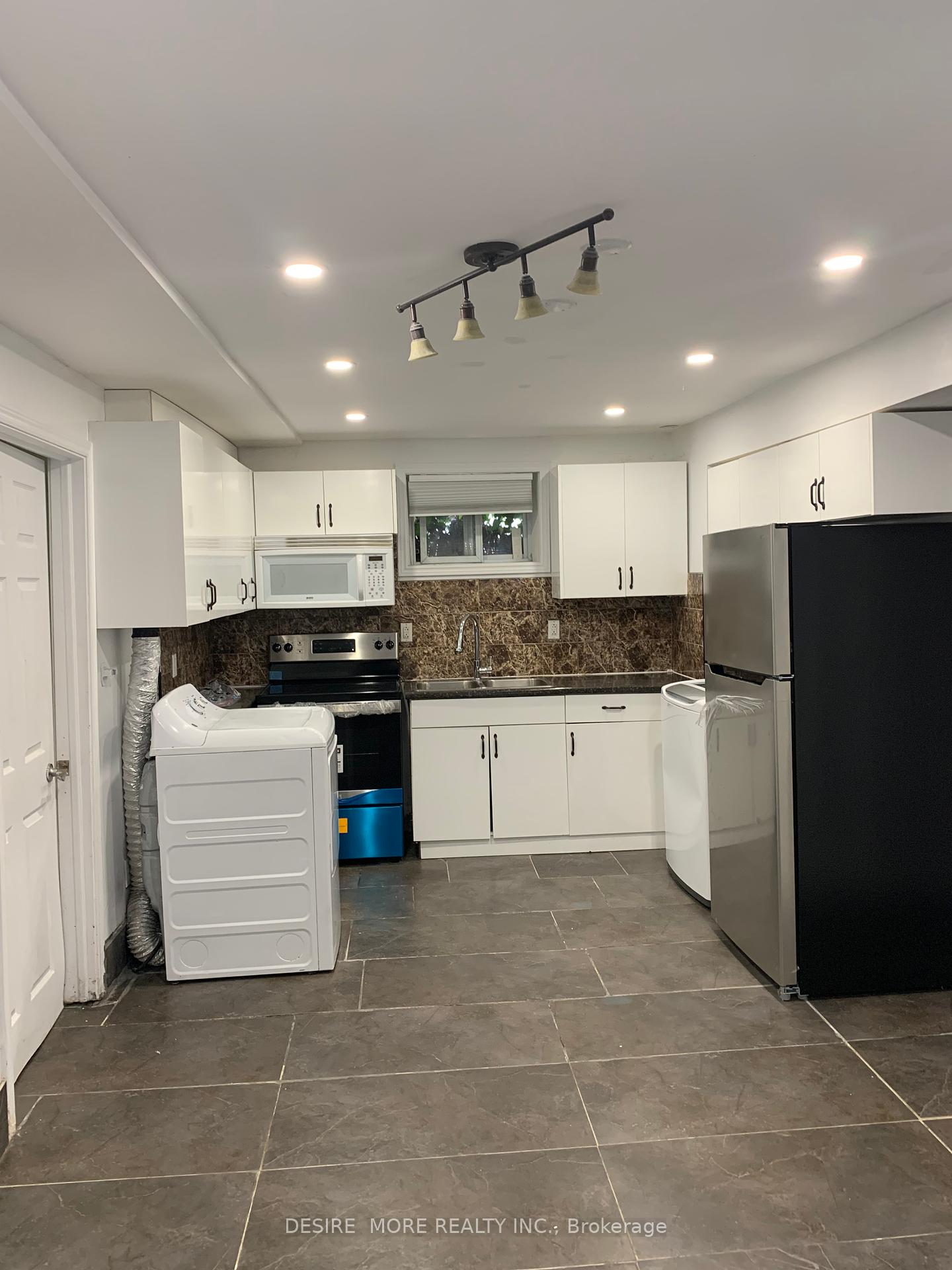 23-garner-avenue-welland-ontario-x12459084