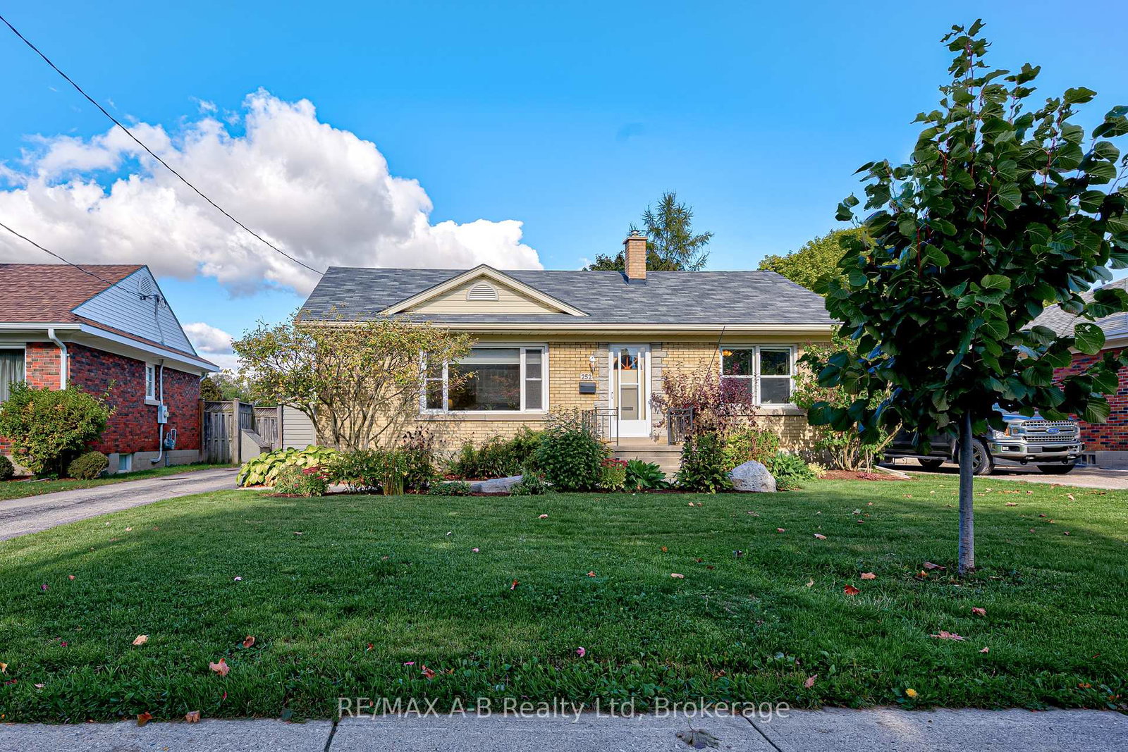 252-hibernia-street-stratford-ontario-x12459178