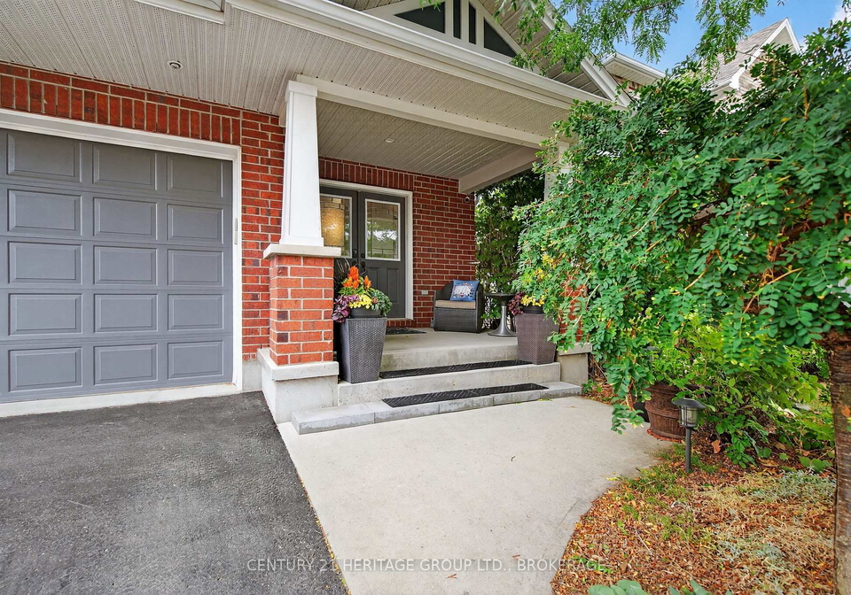 1208-iris-drive-kingston-ontario-x12459200