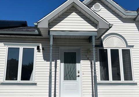 1098-charette-street-clarence-rockland-ontario-x12459244
