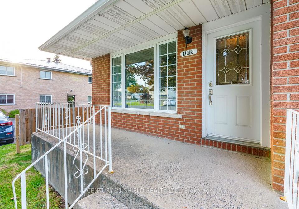 105-athlone-drive-cornwall-ontario-x12459325