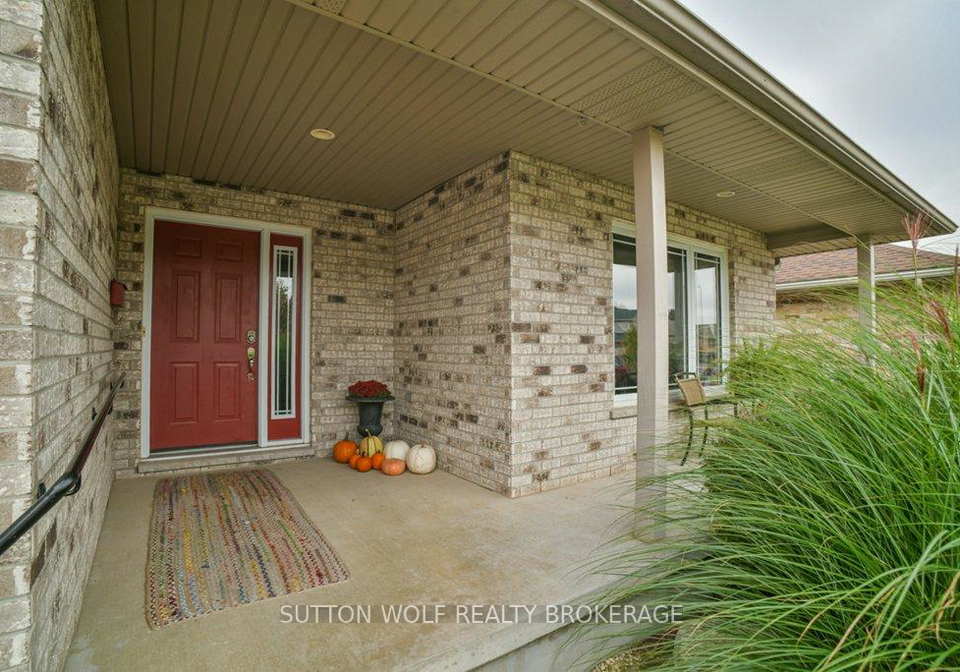 82-laura-lane-strathroy-caradoc-ontario-x12459673