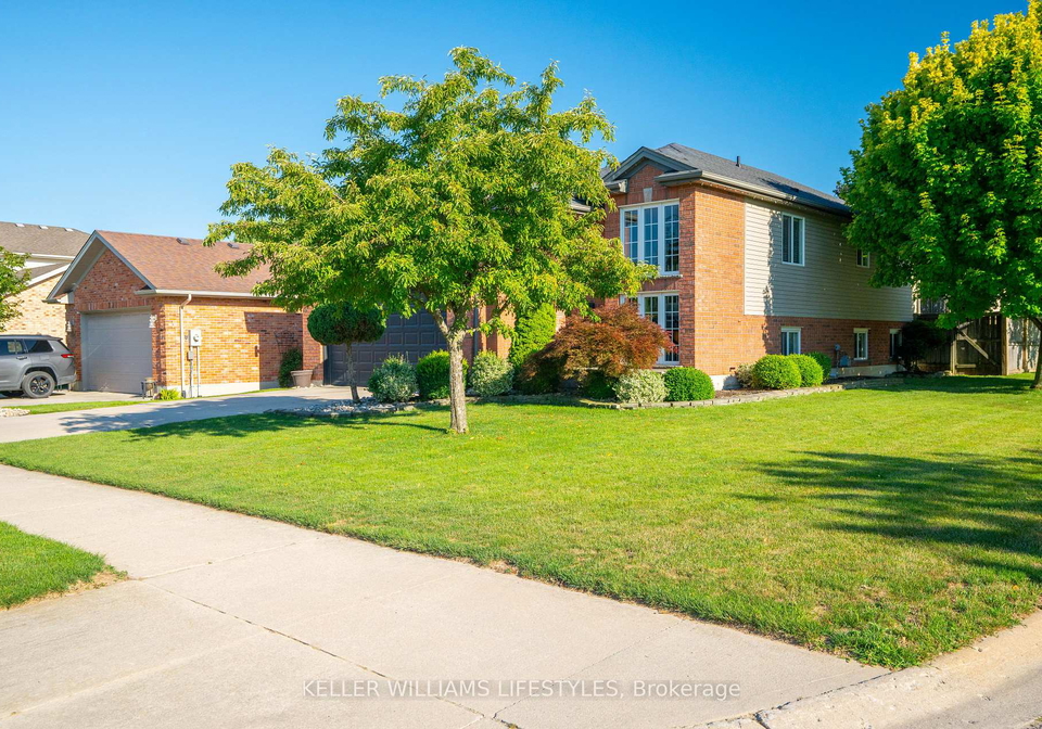 598-harris-circle-strathroy-caradoc-ontario-x12459681