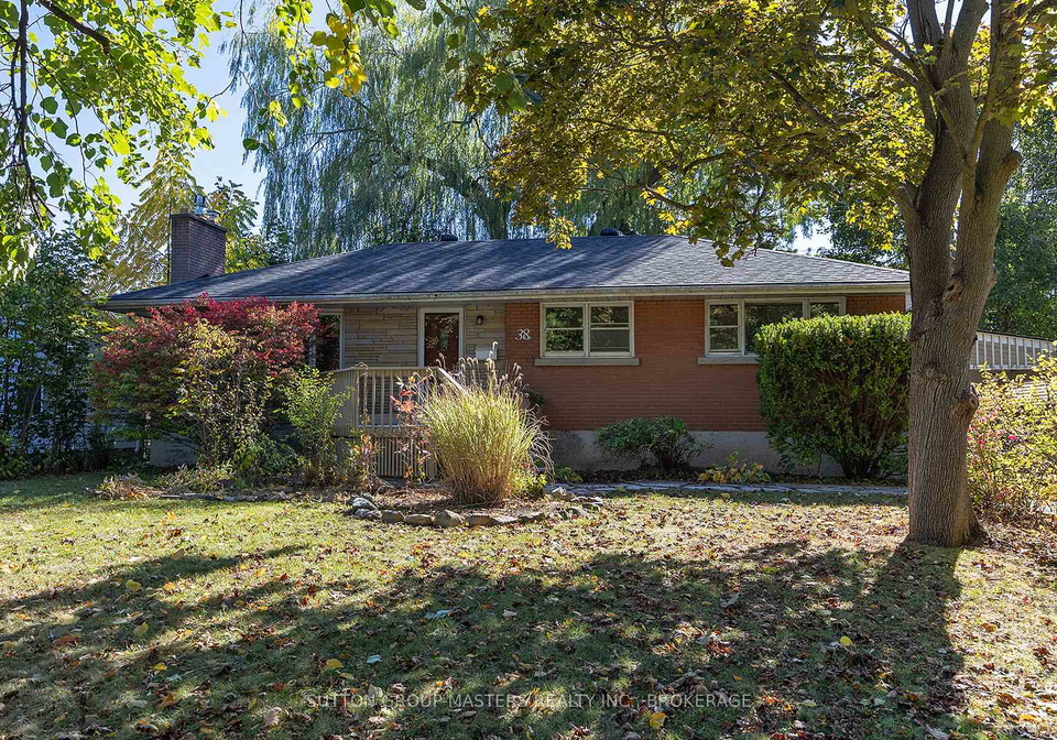 38-watts-crescent-kingston-ontario-x12460099
