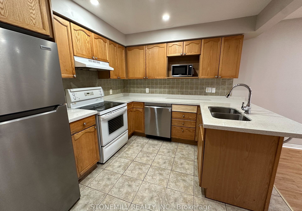31-schroder-crescent-guelph-ontario-x12460124