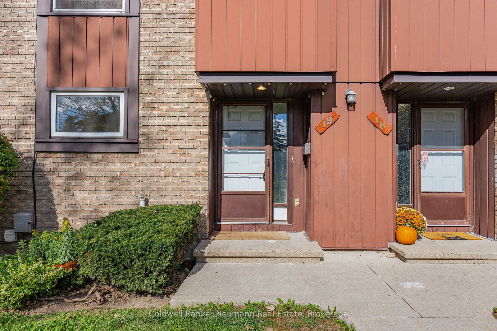 539-willow-road-guelph-ontario-x12460190