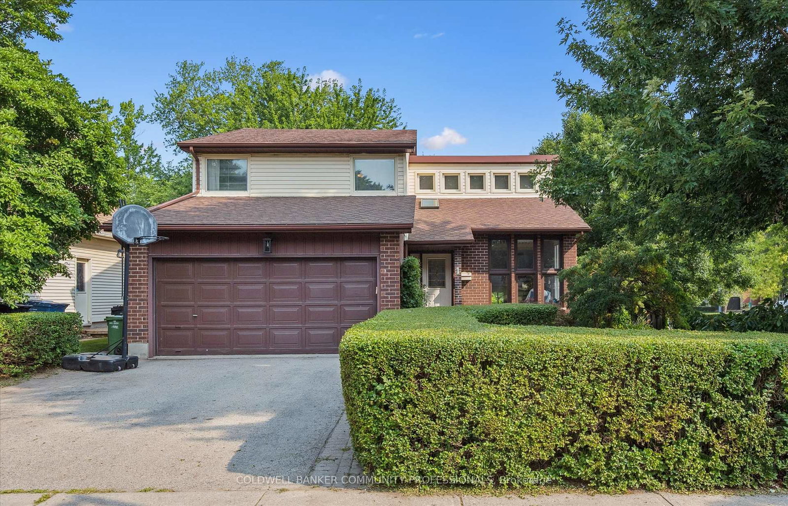 1-thornhill-drive-guelph-ontario-x12460228