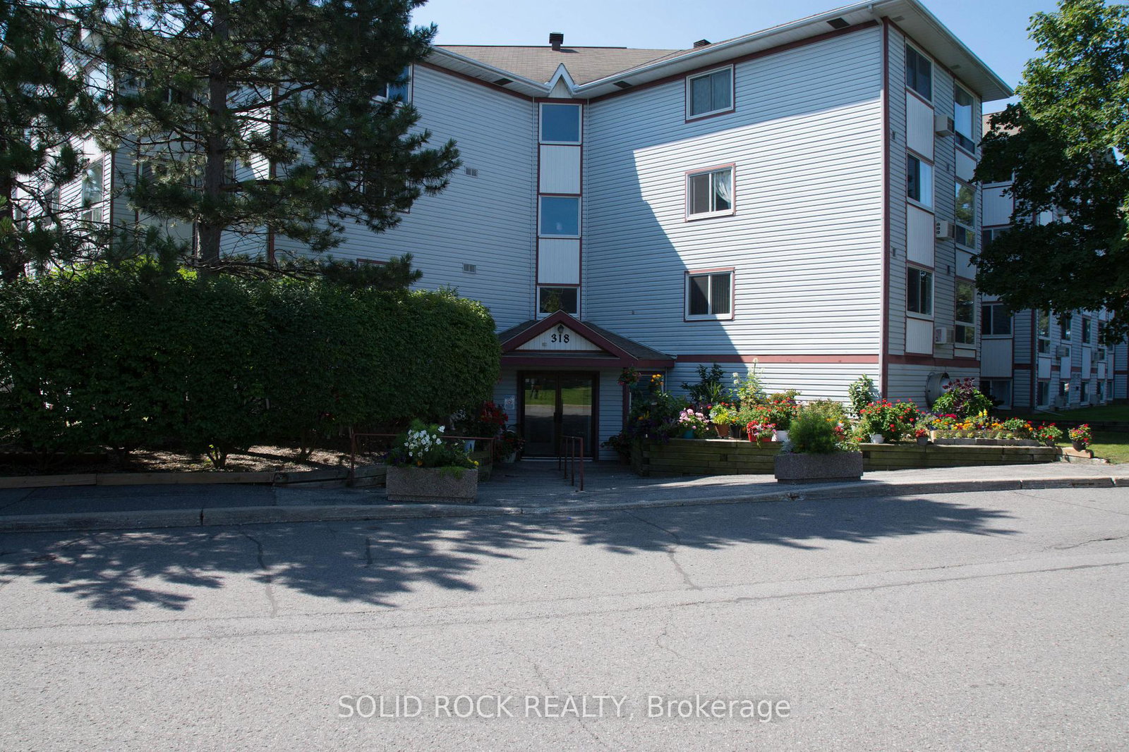 318-lorry-greenberg-drive-hunt-club-south-keys-and-area-ottawa-ontario-x12460347