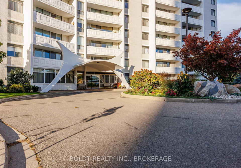 15-towering-heights-boulevard-st-catharines-ontario-x12460444