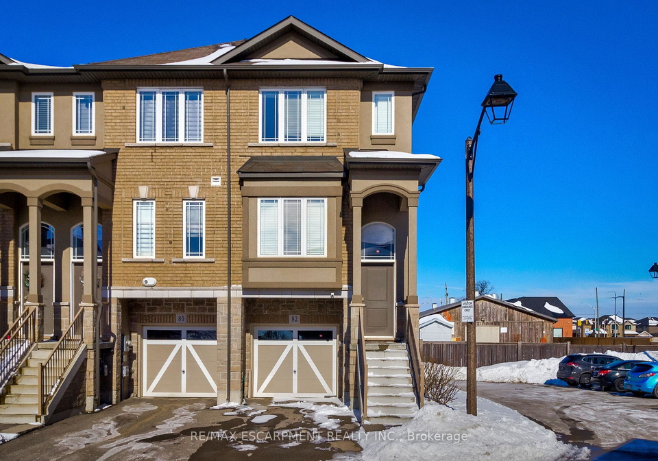 82-bloom-crescent-hamilton-ontario-x12460448