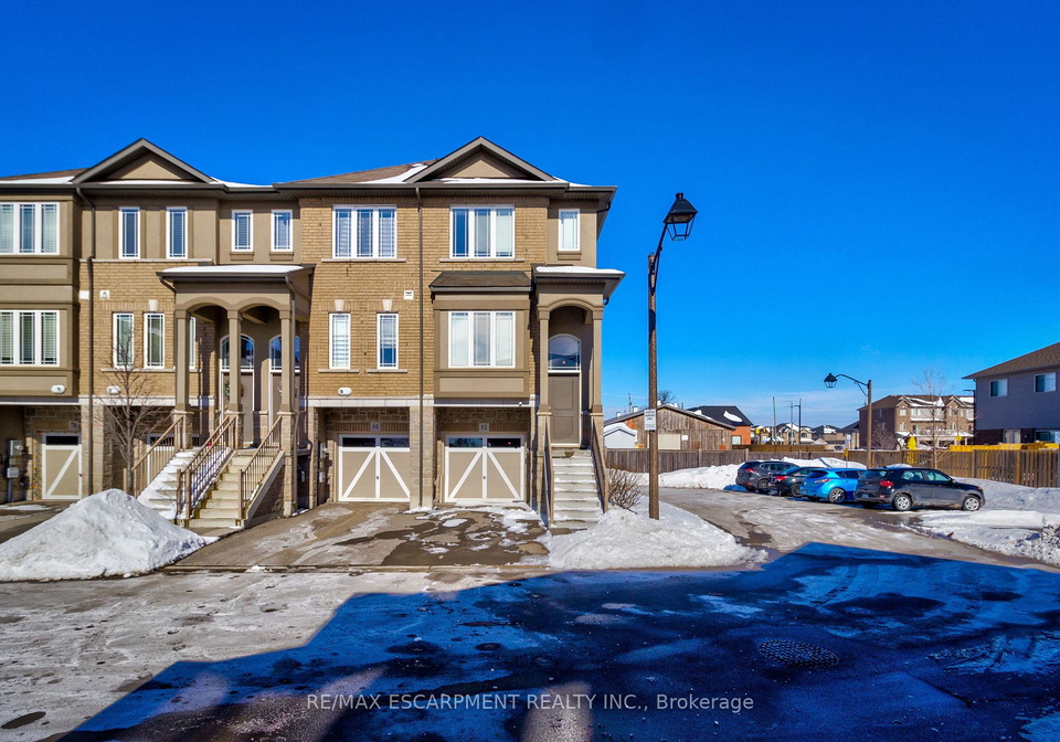 82-bloom-crescent-hamilton-ontario-x12460448