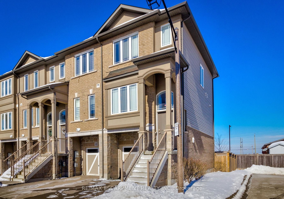 82-bloom-crescent-hamilton-ontario-x12460448