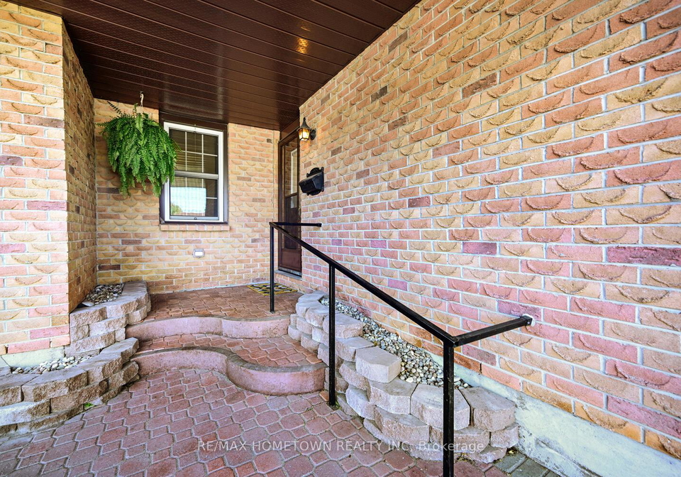 1311-vista-drive-brockville-ontario-x12460488