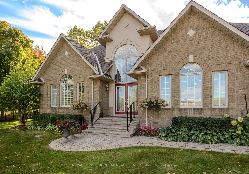 3-diiorio-circle-hamilton-ontario-x12460632