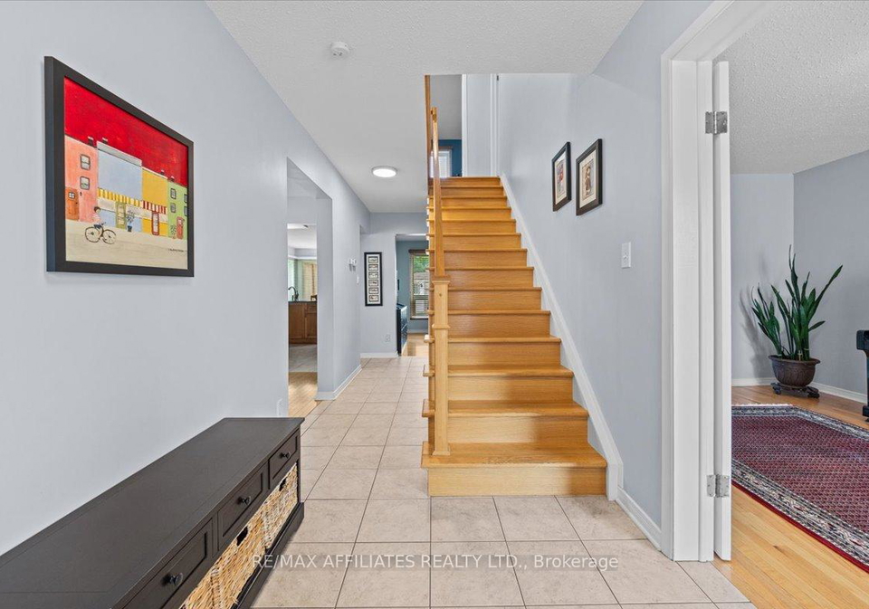605-falwyn-crescent-ottawa-ontario-x12460733