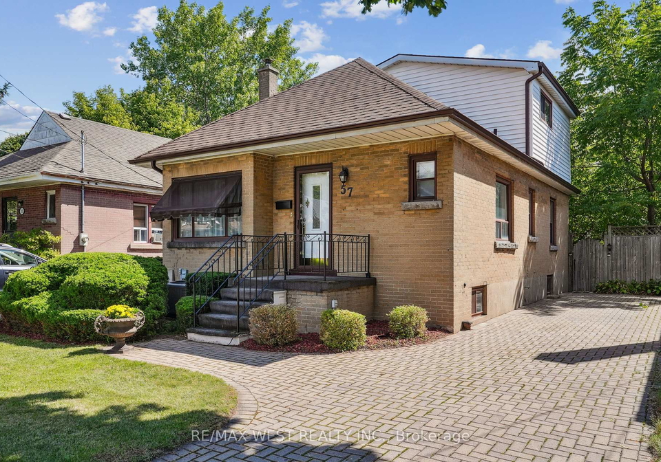 57-east-36th-street-hamilton-ontario-x12460784