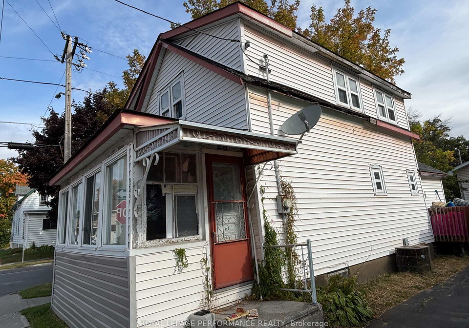 345-gloucester-st-n-street-n-cornwall-ontario-x12460917