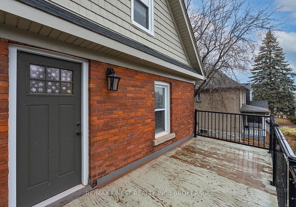 560-frontenac-street-kingston-ontario-x12461381