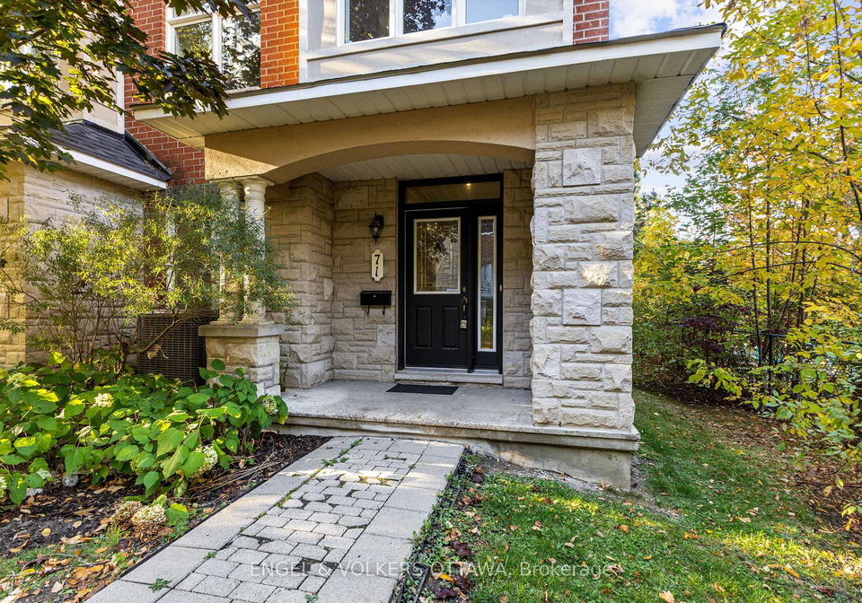 71-metropole-private-ottawa-ontario-x12461420