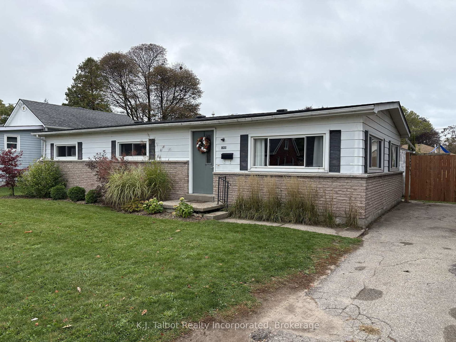 190-south-street-goderich-ontario-x12461483