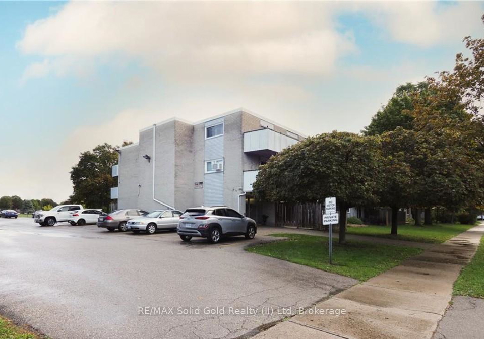 80-breckenridge-drive-kitchener-ontario-x12461507