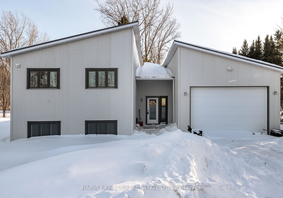 55-county-road-1-prince-edward-county-ontario-x12461530