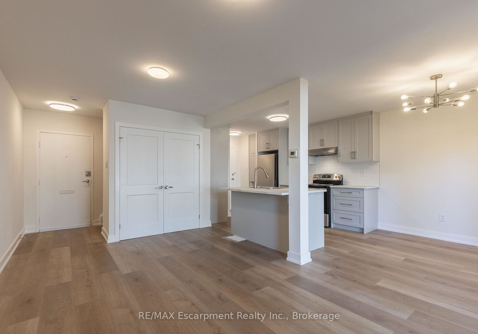 17-old-pine-trail-st-catharines-ontario-x12461539