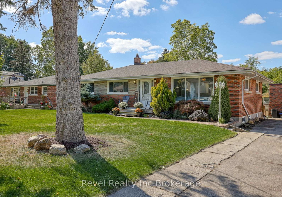 82-bee-street-woodstock-ontario-x12461620