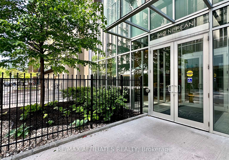 40-nepean-street-ottawa-ontario-x12461650