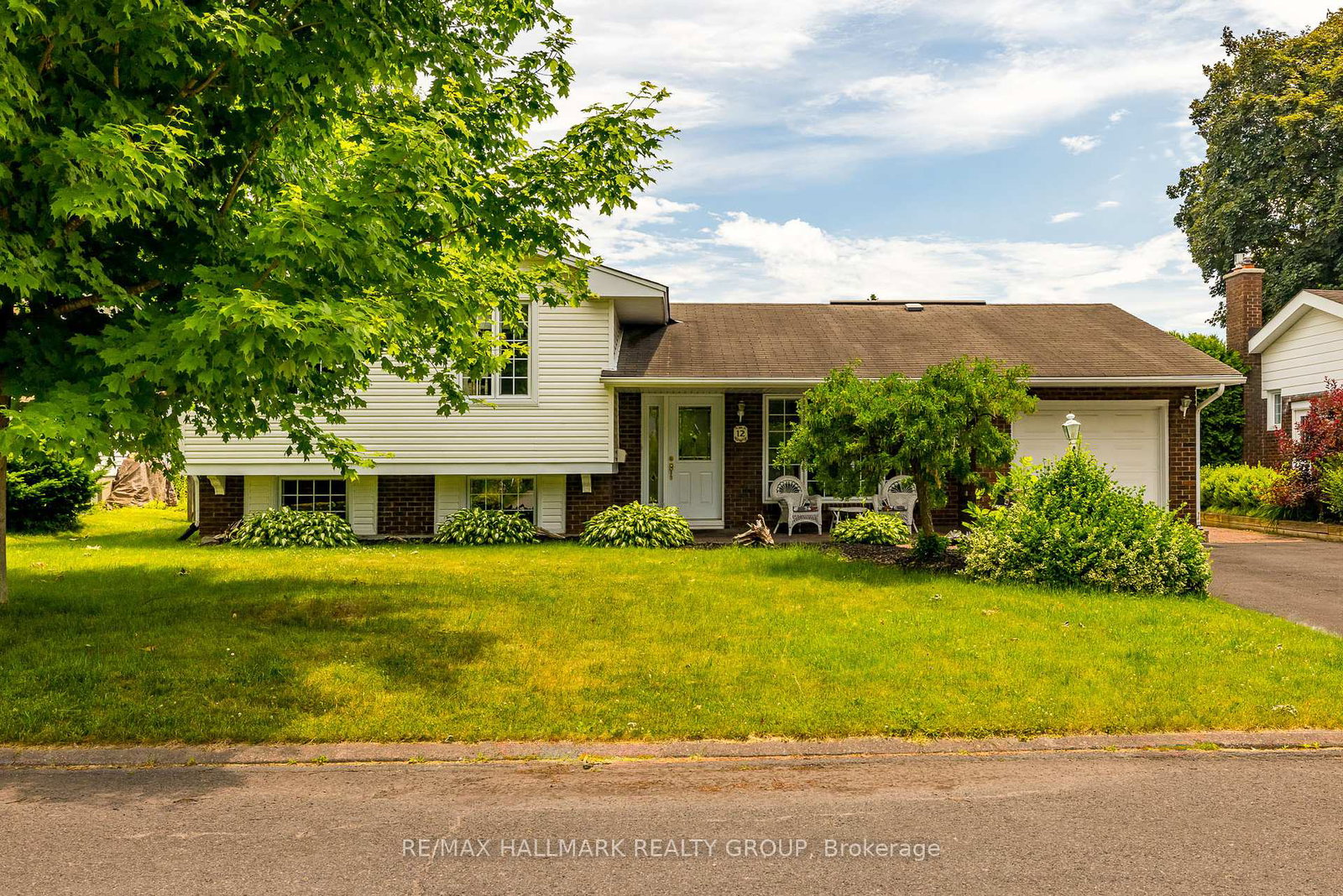 12-ancona-crescent-ottawa-ontario-x12461657