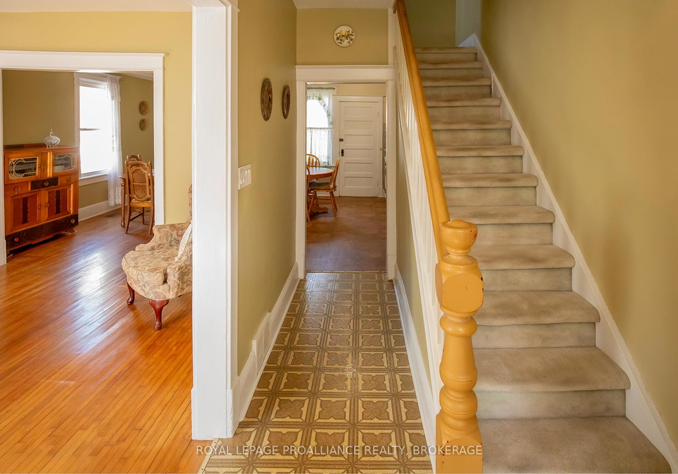 91-hamilton-street-kingston-ontario-x12462365