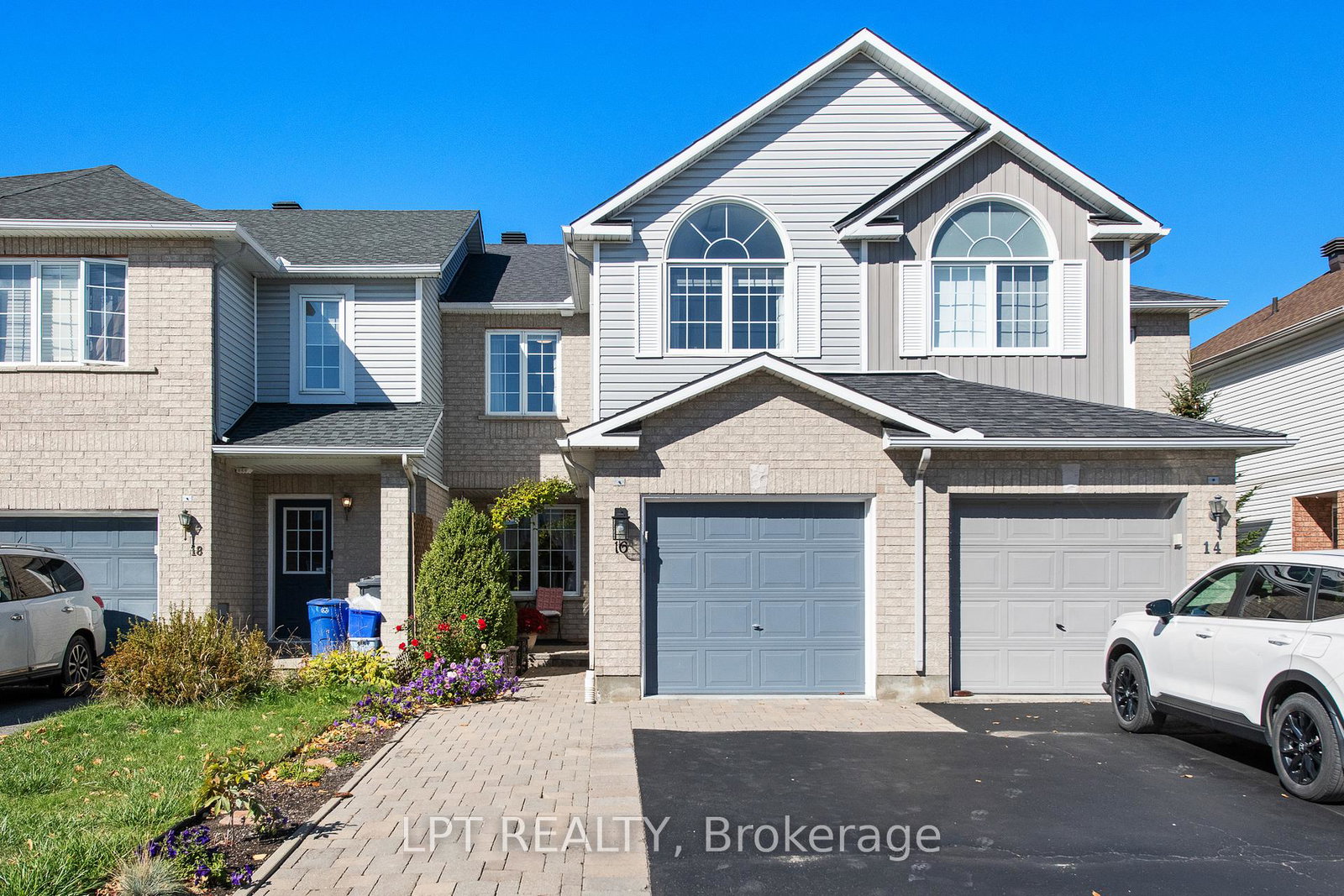 16-calaveras-avenue-ottawa-ontario-x12462454
