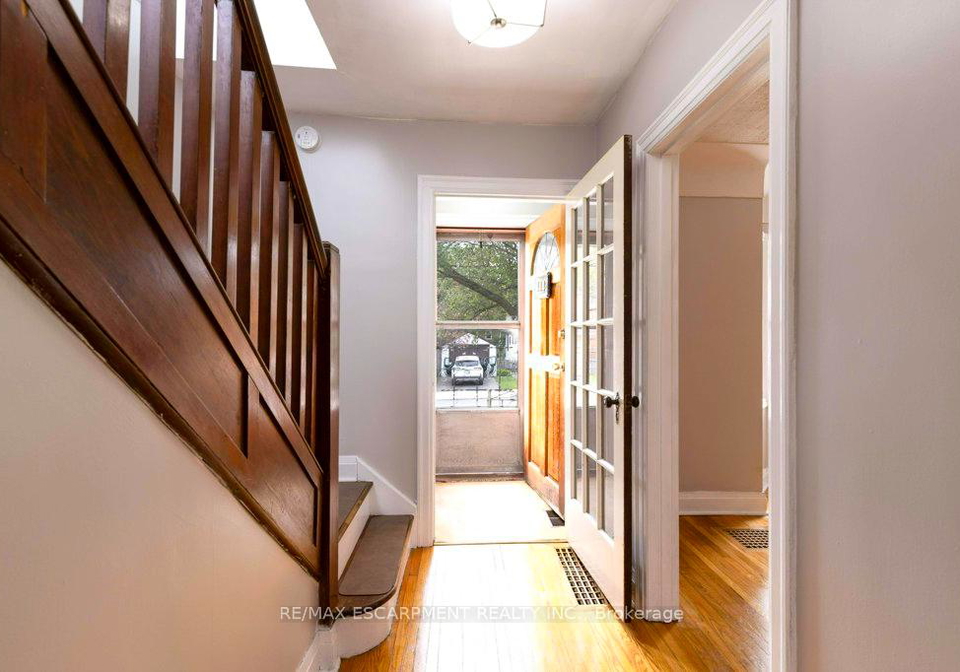 144-whitney-avenue-hamilton-ontario-x12462533