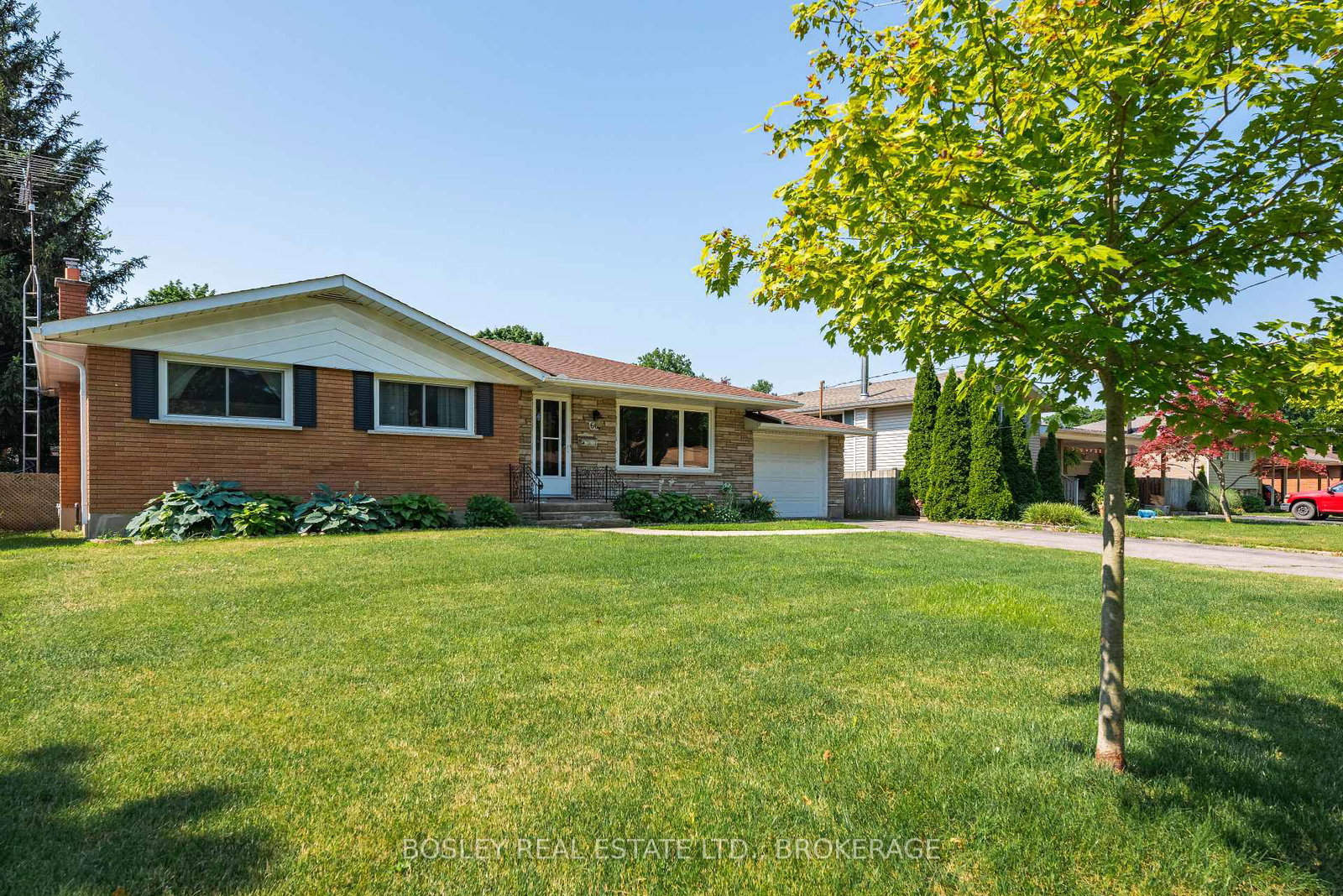 60-royal-manor-drive-st-catharines-ontario-x12462741