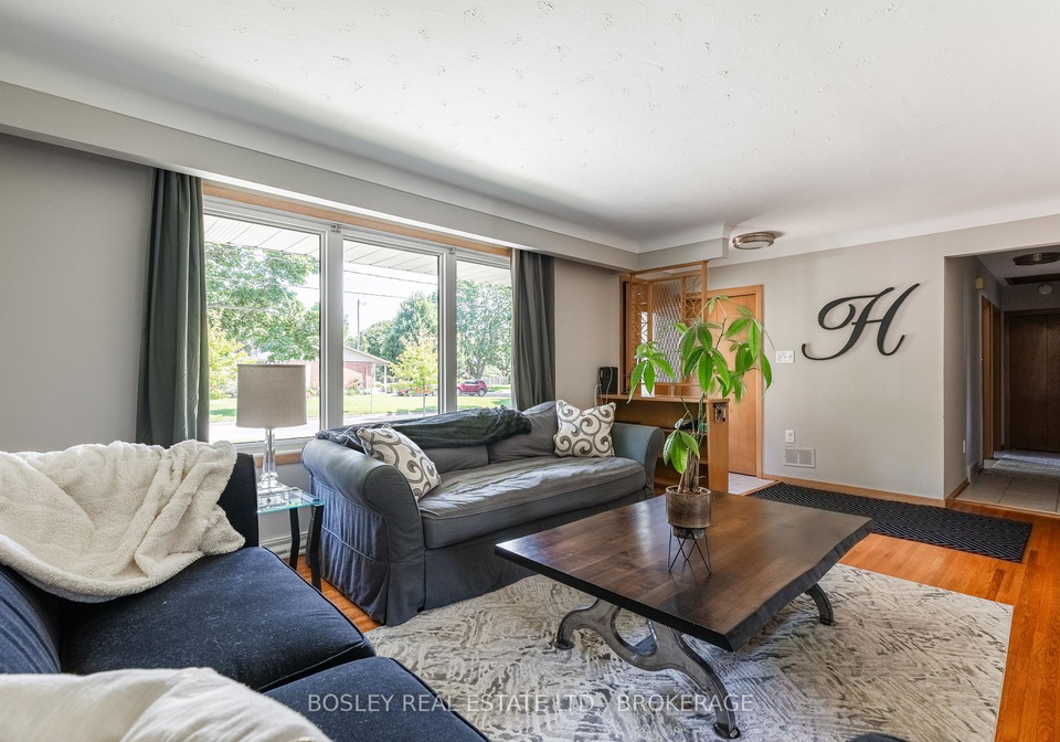 60-royal-manor-drive-st-catharines-ontario-x12462741