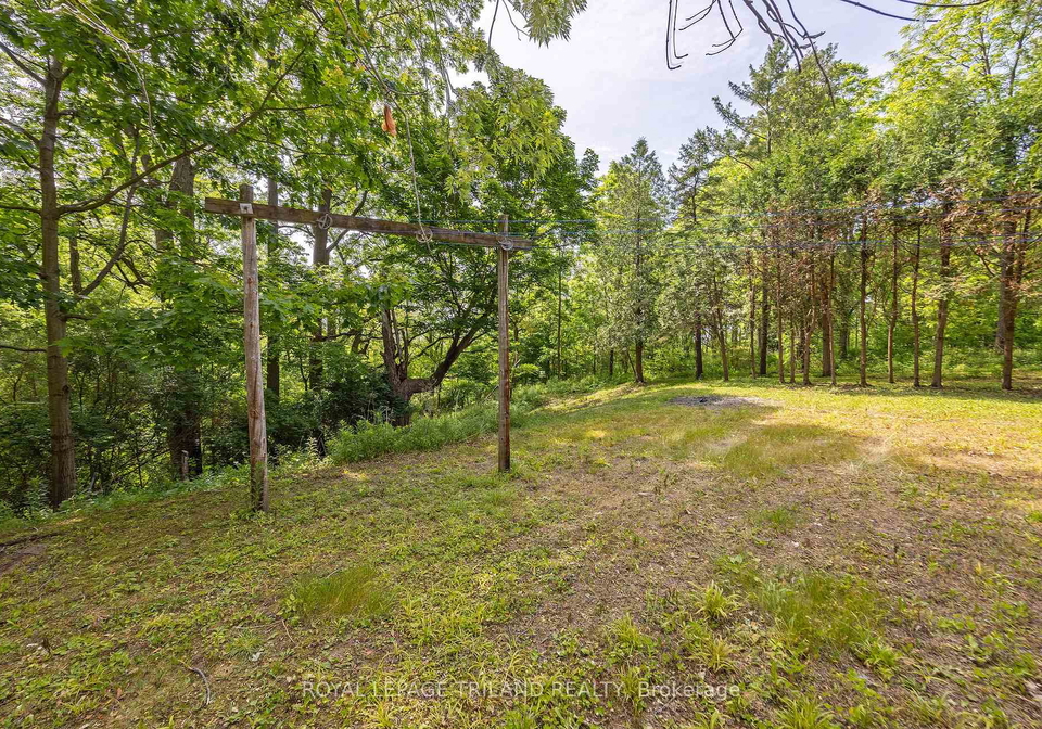 39339-bush-line-st-thomas-ontario-x12462753