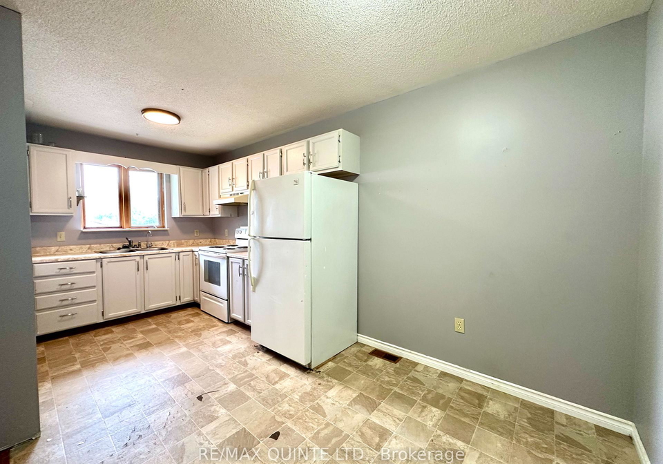 13-colborne-street-centre-hastings-ontario-x12462883