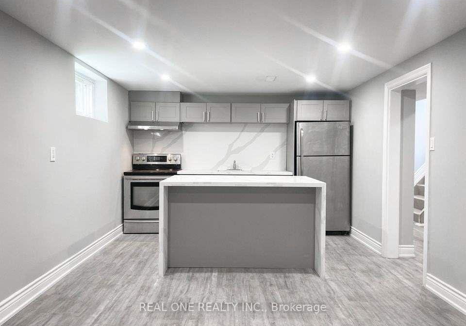 99-warren-avenue-hamilton-ontario-x12462892