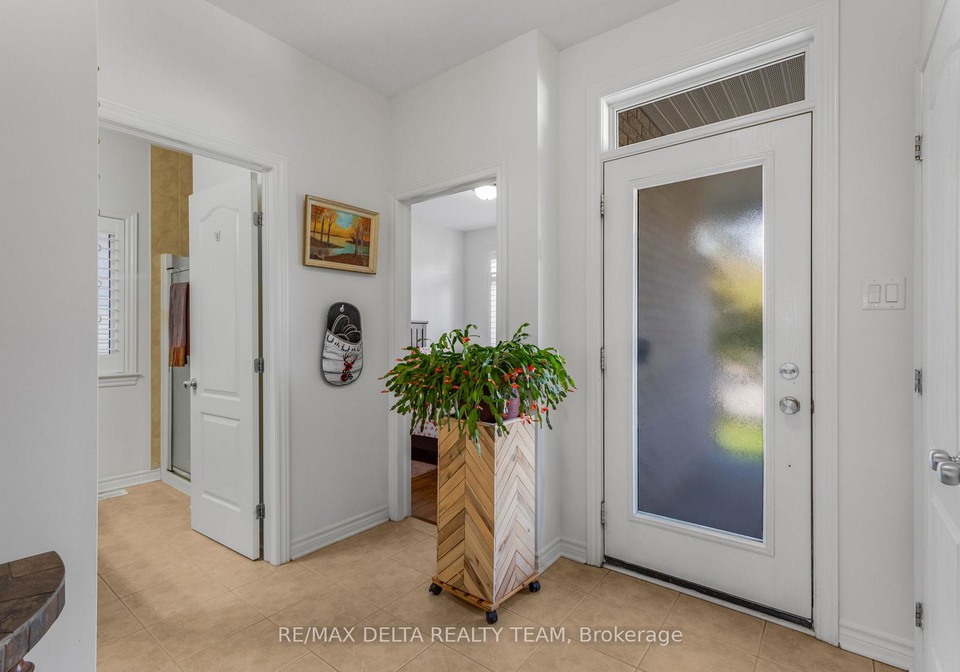 702-cabris-crescent-ottawa-ontario-x12462947
