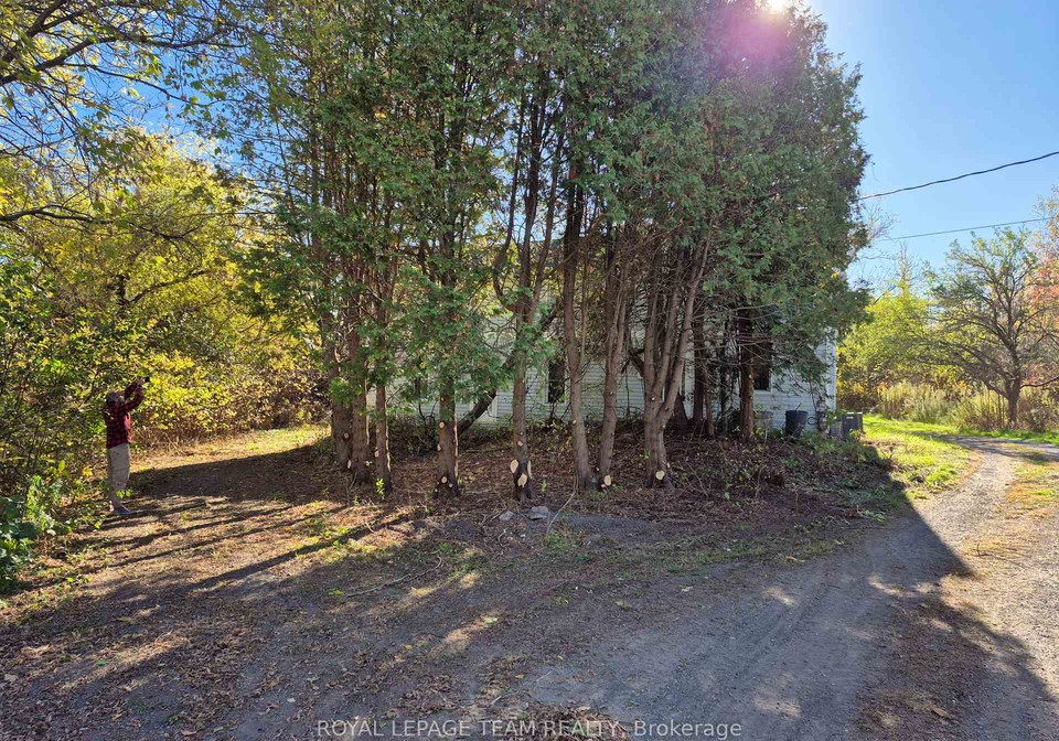 9066-victoria-street-e-ottawa-ontario-x12463016