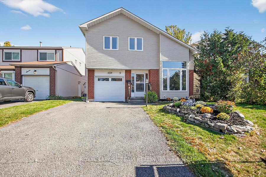 9-riding-way-kanata-ontario-x12463133